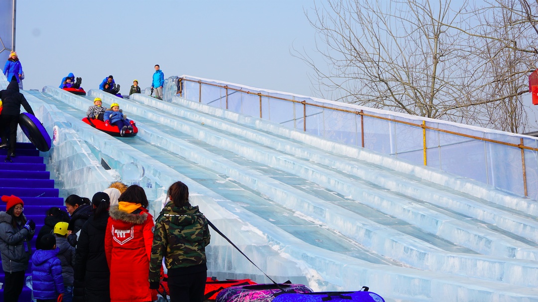 长春独特浪漫之旅，雪漂流与冰滑梯的魅力体验