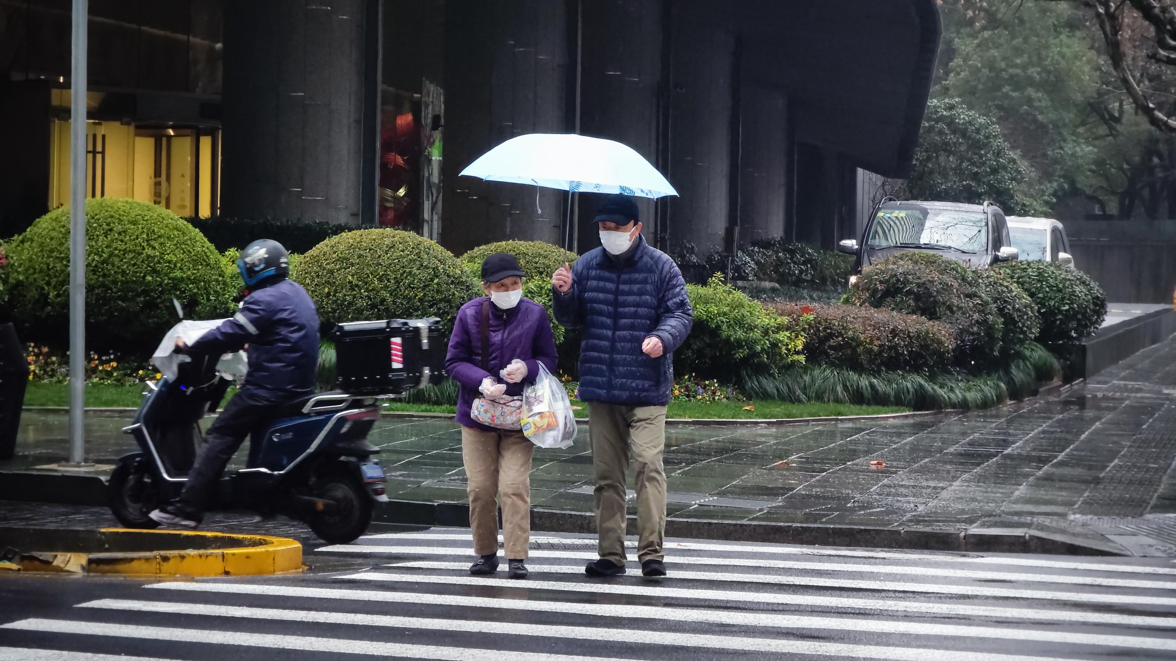 济南气温上演过山车，短暂升温后冷空气突袭周五突袭