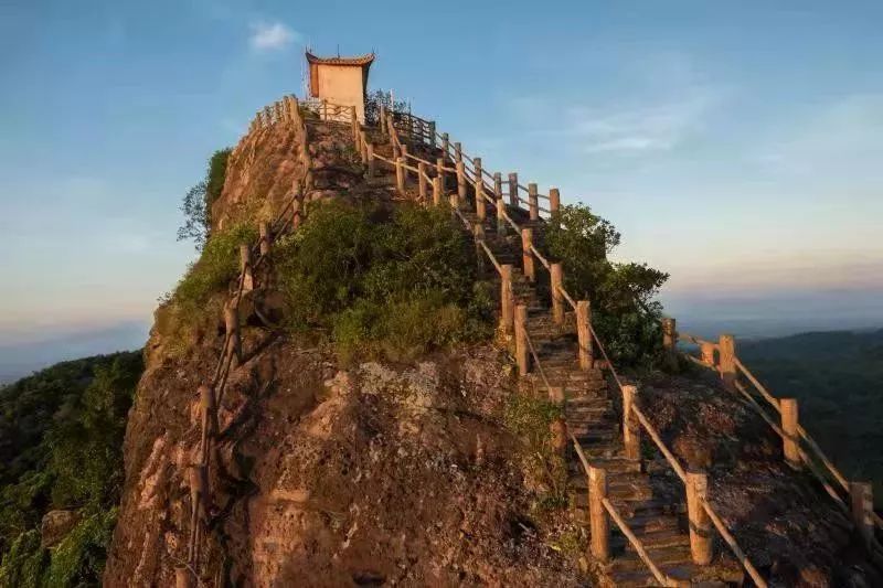 琼海白石岭景区对太原市民免门票开放，探秘自然美景，尽享无限风光