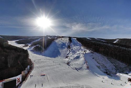 探访张家口崇礼滑雪场，夜滑新纪元之旅