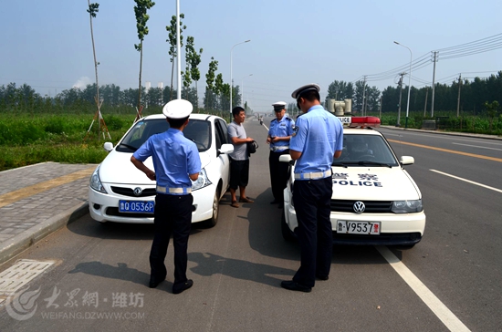 巨野交警，忠诚汗水铸平安，全力保障道路畅通无阻